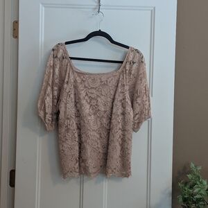 Nanette Lepore Lace Blouse in Soft Cream/Blush Pink. Size Medium.